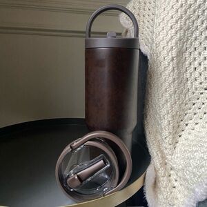 HydroJug - 40oz Sport - Espresso (EUC) w/extra lid